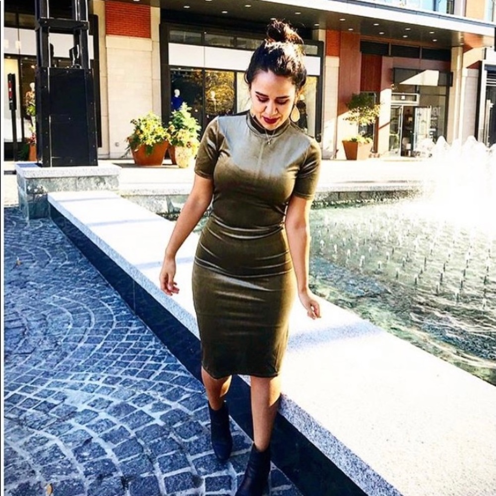 Zara Velvet Olive Green Bodycon Mid Dress (M)